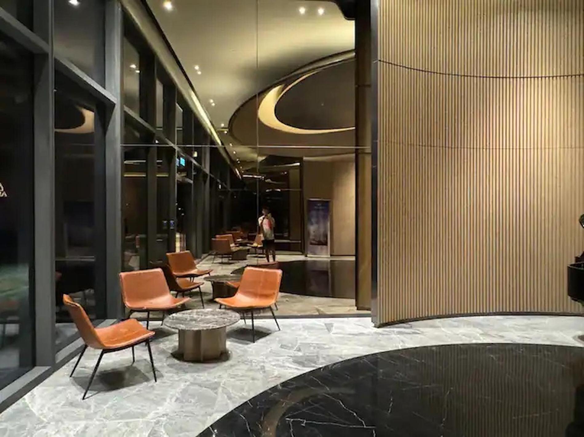 The Opera Apartment Cental Saigon Free Pool-Gym-Sauna Room- Golf Mini โฮจิมินห์ซิตี้ ภายนอก รูปภาพ