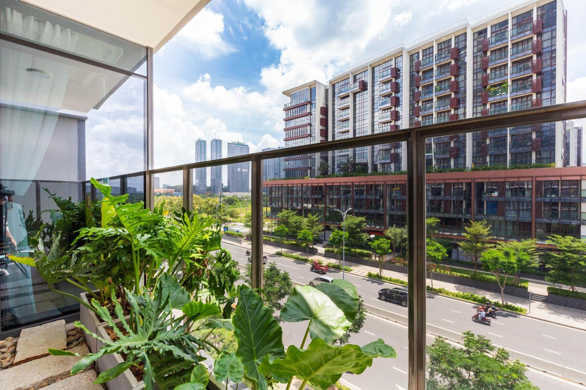 The Opera Apartment Cental Saigon Free Pool-Gym-Sauna Room- Golf Mini โฮจิมินห์ซิตี้ ภายนอก รูปภาพ