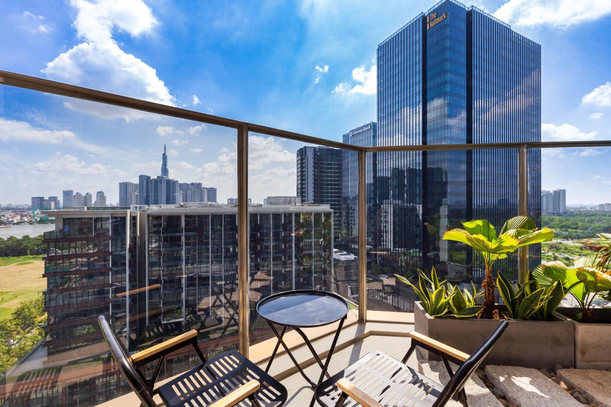 The Opera Apartment Cental Saigon Free Pool-Gym-Sauna Room- Golf Mini โฮจิมินห์ซิตี้ ภายนอก รูปภาพ