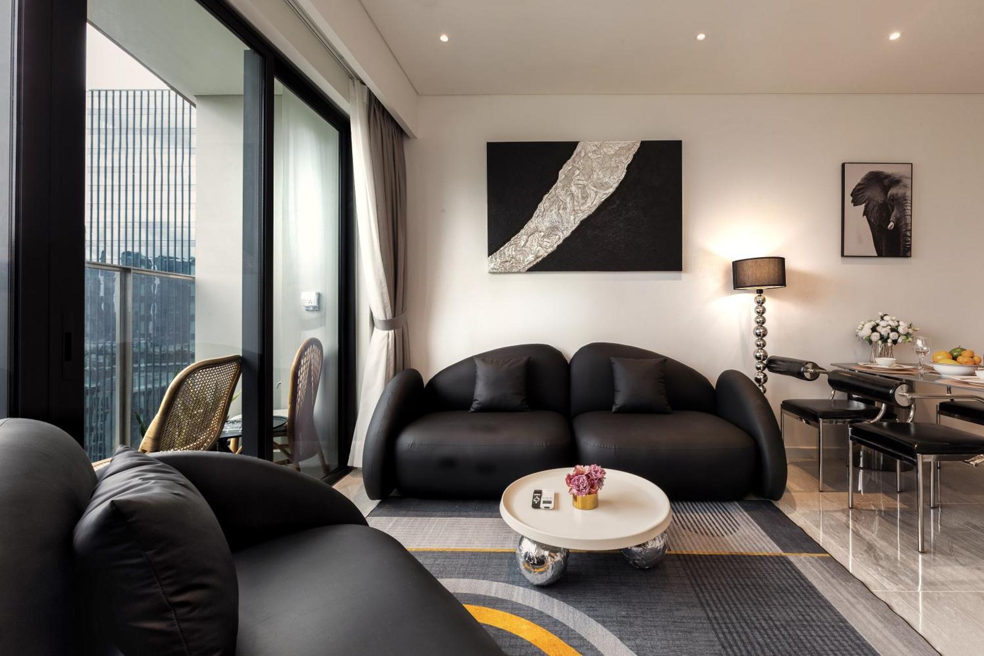 The Opera Apartment Cental Saigon Free Pool-Gym-Sauna Room- Golf Mini โฮจิมินห์ซิตี้ ภายนอก รูปภาพ