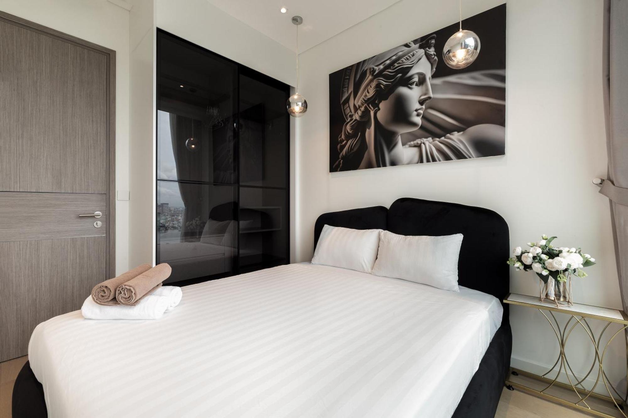The Opera Apartment Cental Saigon Free Pool-Gym-Sauna Room- Golf Mini โฮจิมินห์ซิตี้ ภายนอก รูปภาพ